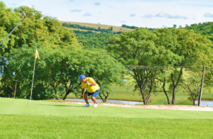 Um resort com campo de golfe é o que as suas férias precisam: conheça o Aguativa!