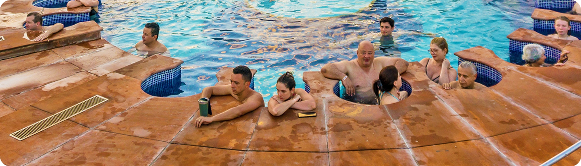 Hóspedes no complexo aquático do Aguativa.